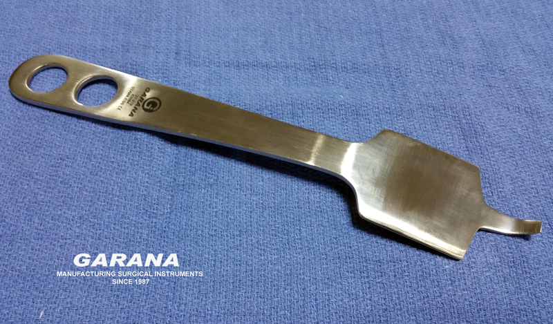 Hohmann Retractor 43MM